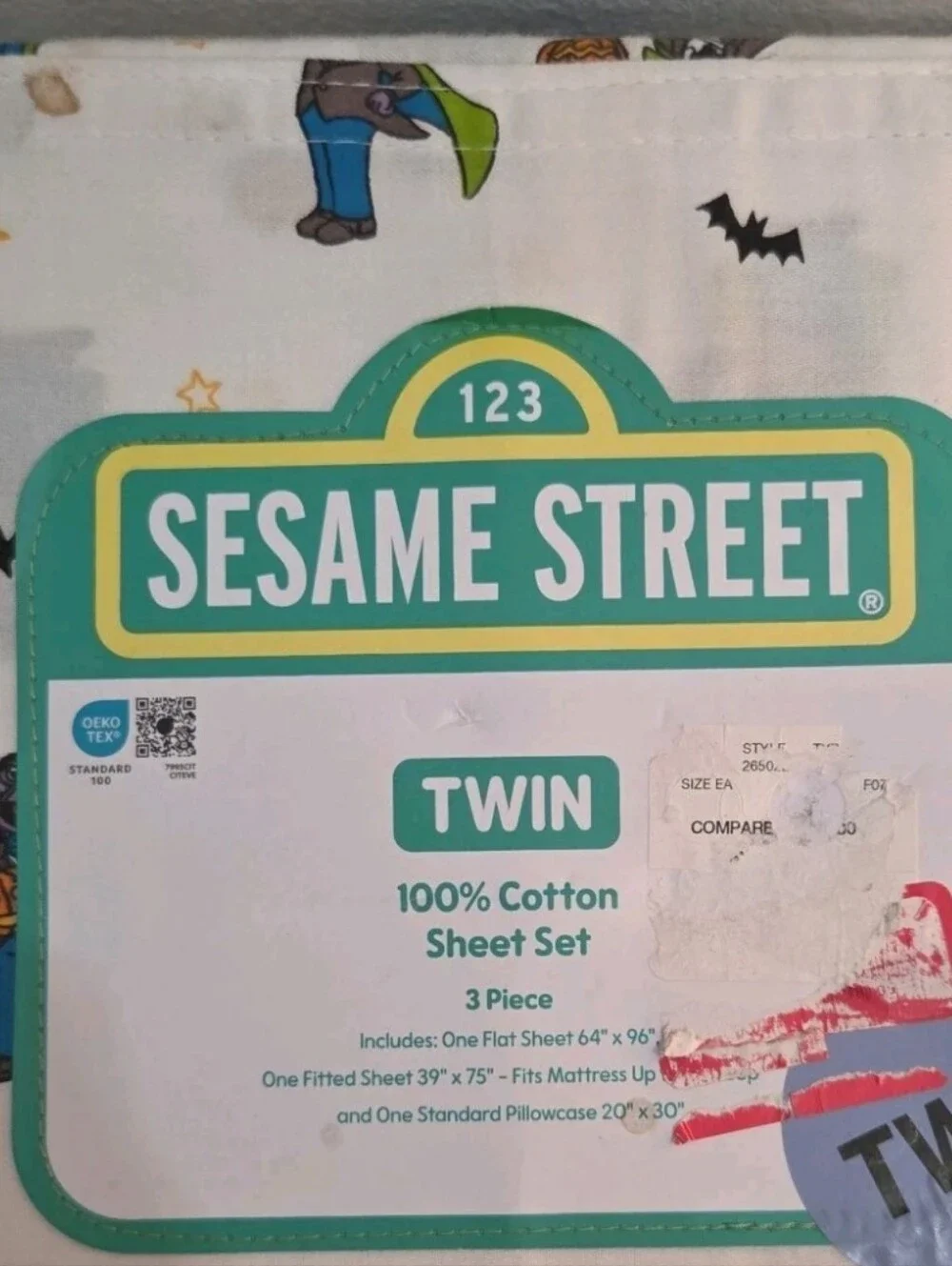 Sesame Street Twin Sheet Set - Green and White with Halloween Characters